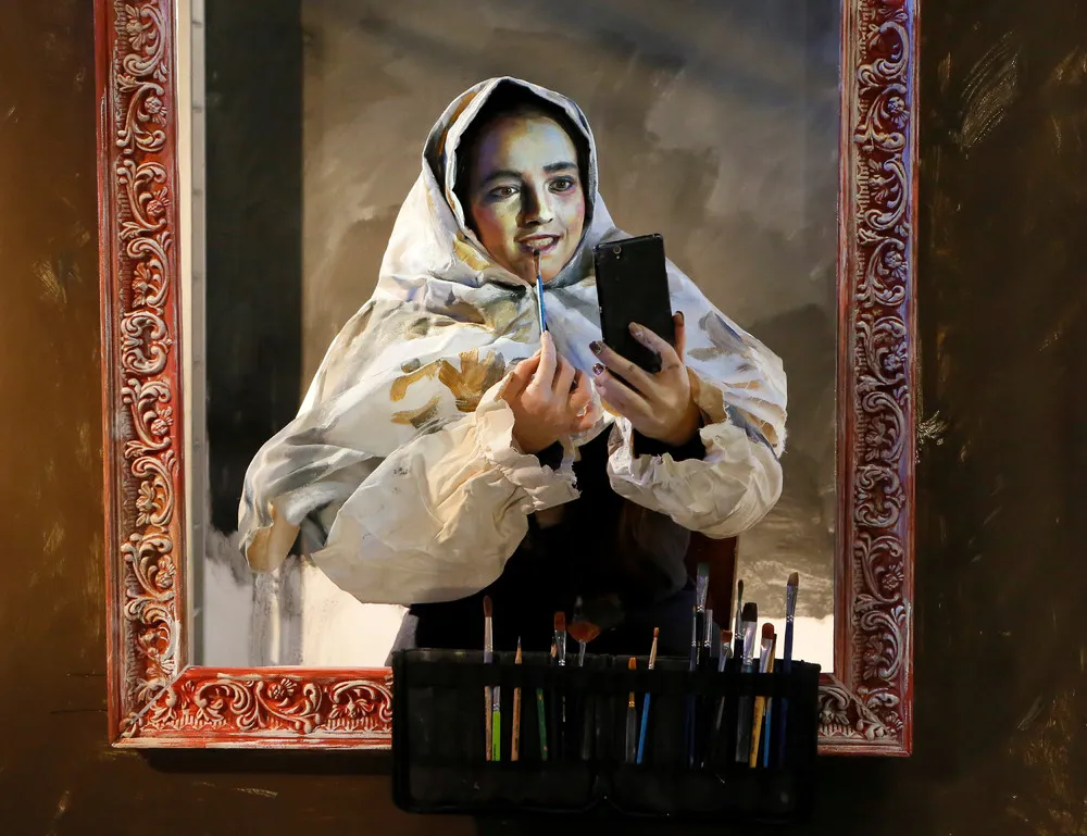 The Day in Photos – December 10, 2016