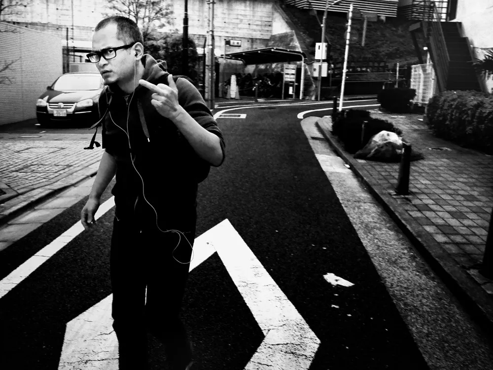 Daily Life in Tokyo by Photographer Tatsuo Suzuki