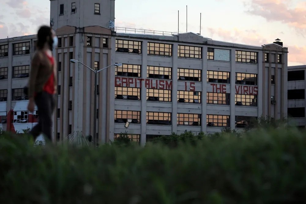 A Look at Life in USA, Part 2/3